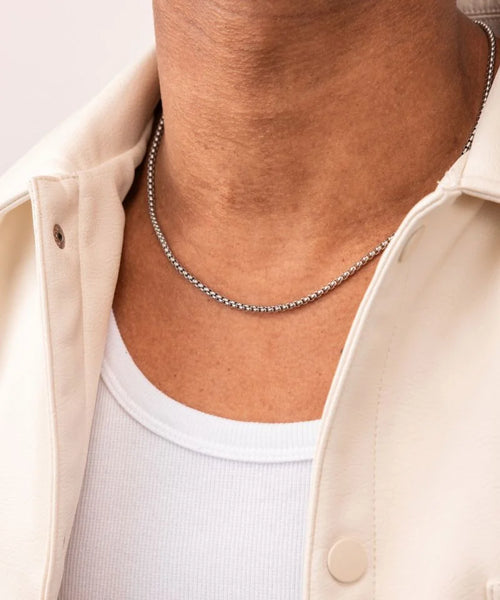 PIG & HEN BOXCHAIN NECKLESS