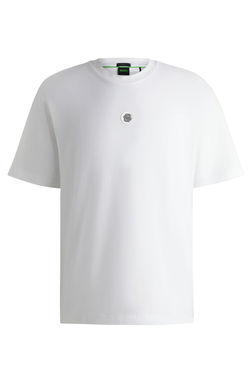 Trimmed with a Double B monogram badge, this BOSS Menswear T-shirt is a distinctive casual option. Interlock fabric with temperature-regulating performance.
